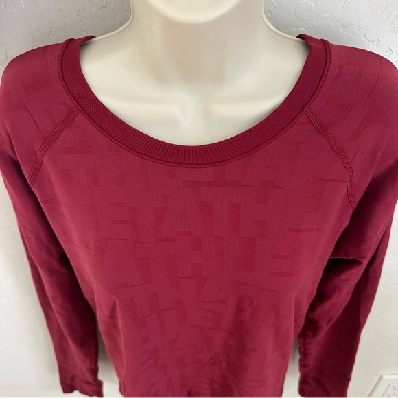 Athleta Momentum Long Sleeve Tee in Decadent Red Logo. XL - Picture 2 of 13